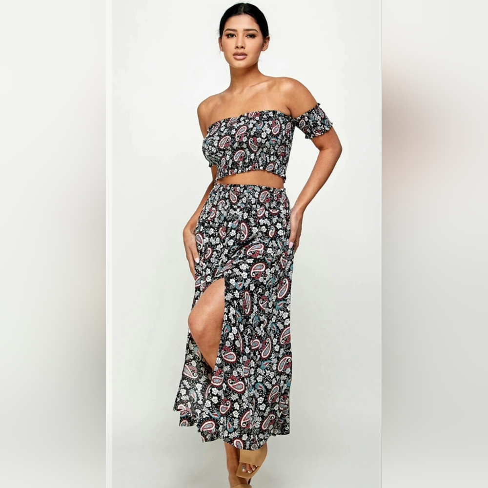Paisley Off Shoulder Set